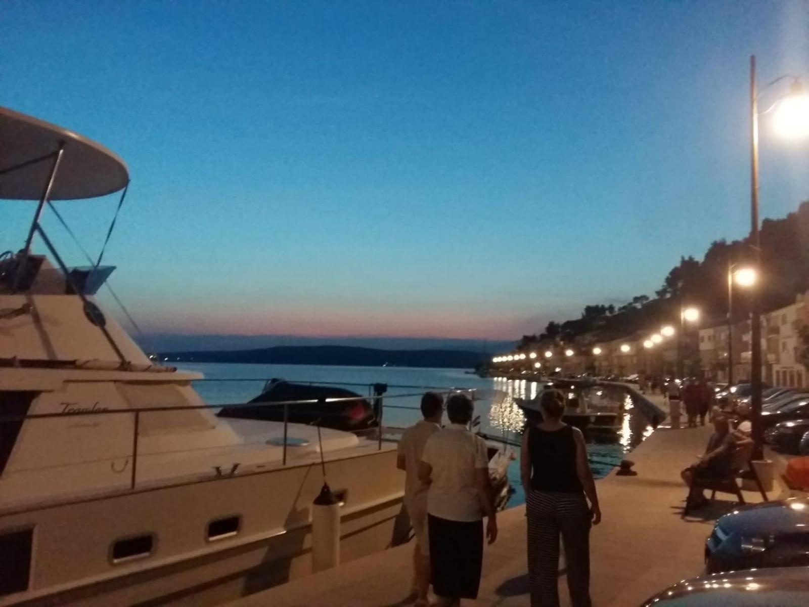 Apartments Cetiri Sestrice Novigrad  Eksteriør bilde