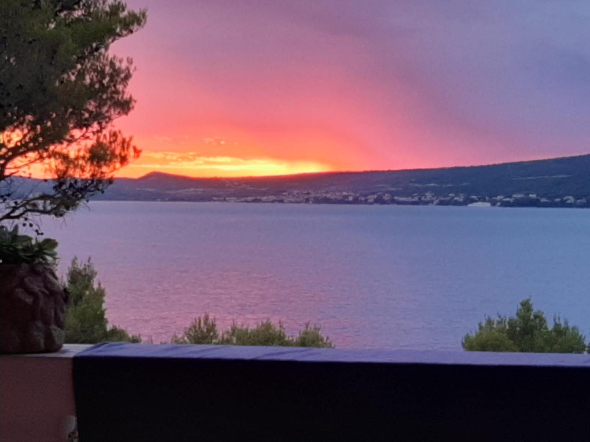 Apartments Cetiri Sestrice Novigrad  Eksteriør bilde
